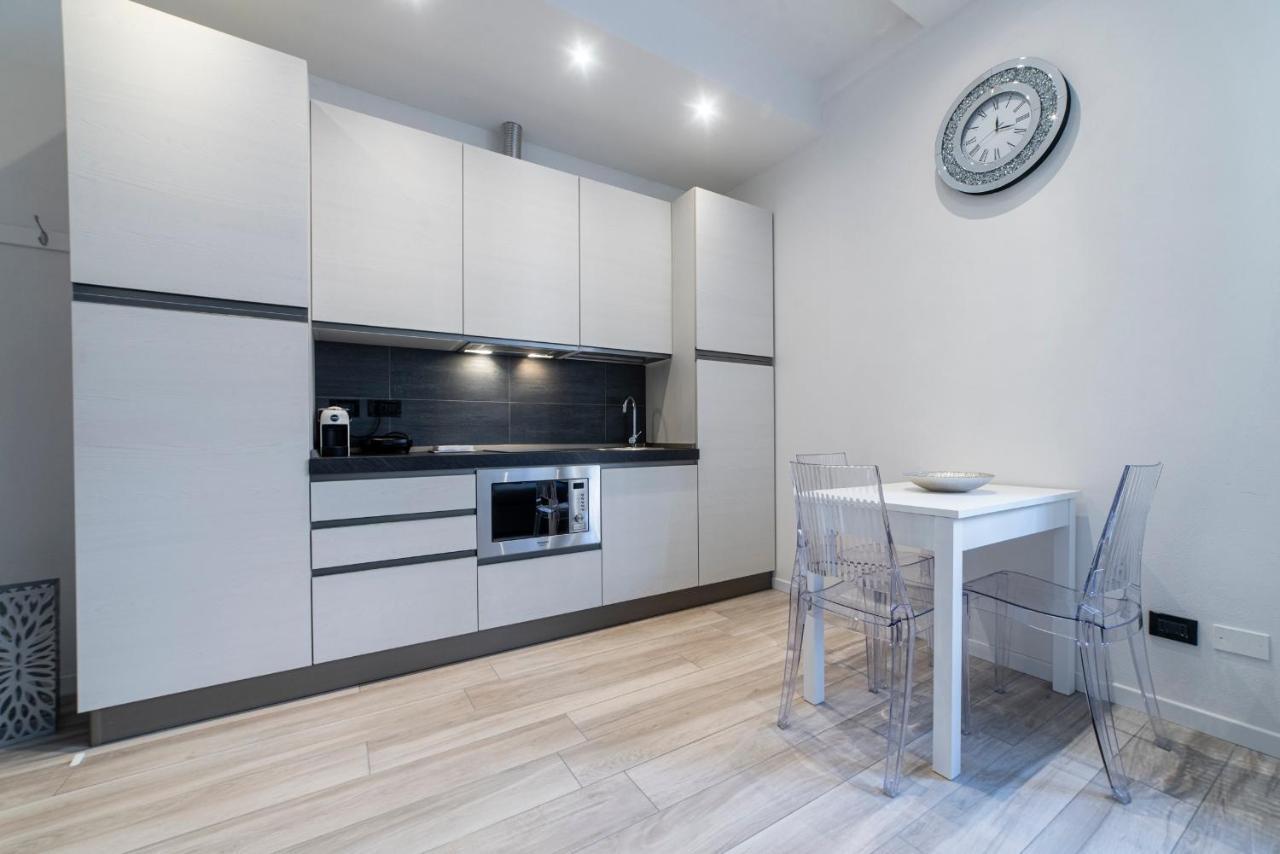 Fashion Apartment Silver Болонья Экстерьер фото